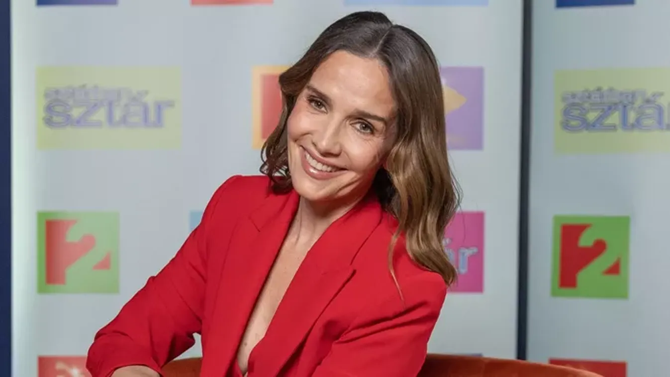Brutális dekoltázzsal, meztelen háttal fotózták Natalia Oreirót