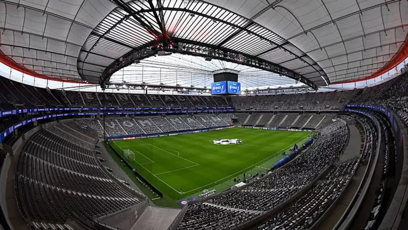 Eddig tartott Slot türelme, kispadra került a válogatott kedvencünk