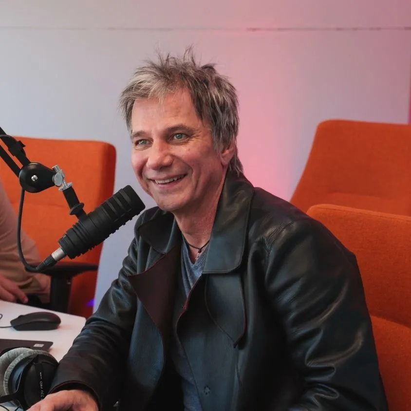 Ez őrület! A Bochkor műsorvezetője otthonában tört rá egy meztelen nőre