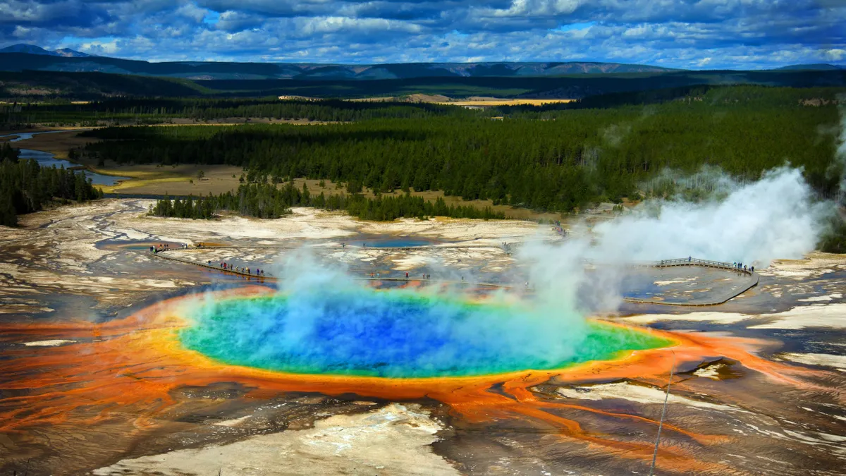Tragédia a Yellowstone Nemzeti Parkban: borzalmas módon vesztette életét a fiatal férfi