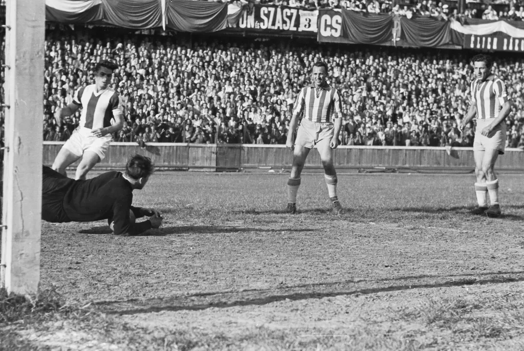 1949