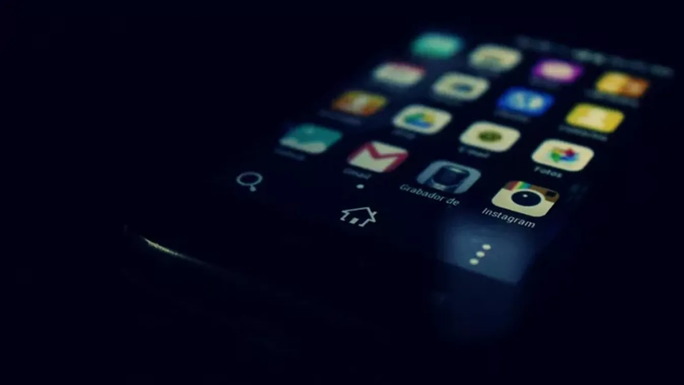 Androidosok, figyelem: új trójai vírus figyelheti a kijelzőtöket!