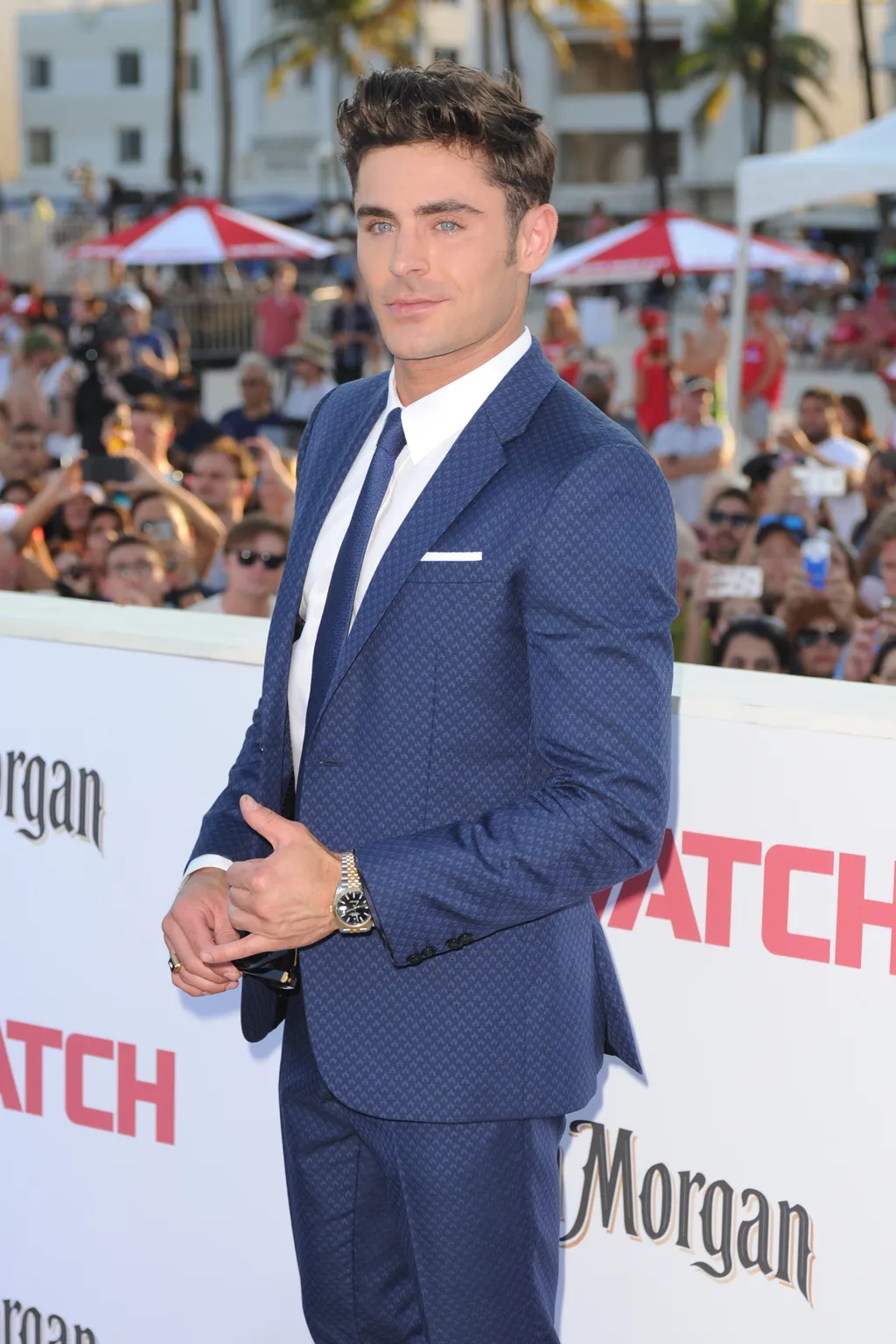 Zac Efron sztáradatlap