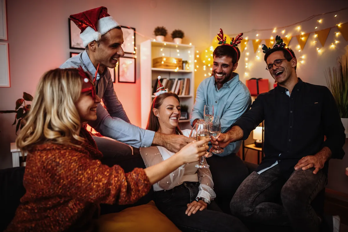 Szilveszteri házibuli vendégei