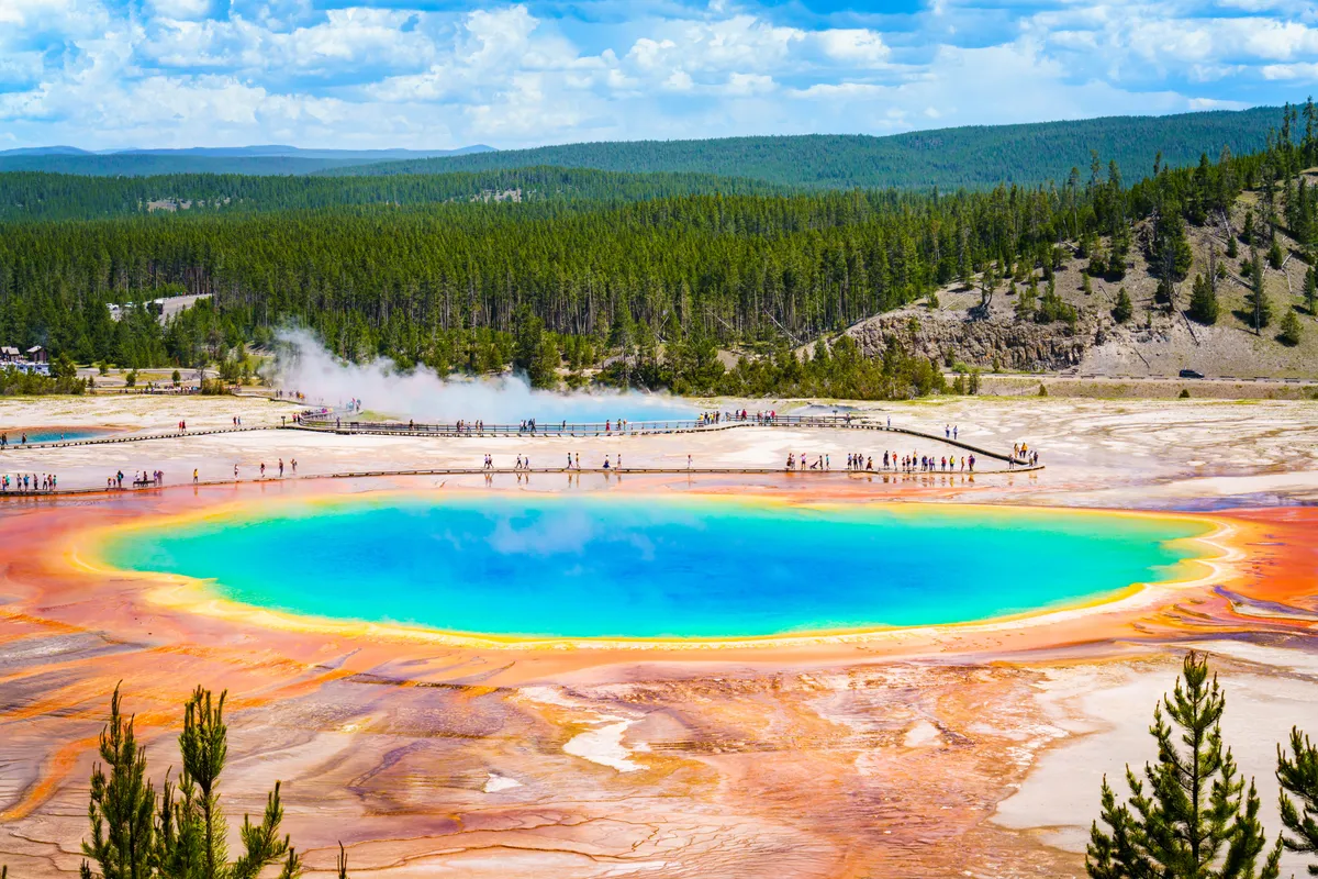 Tragédia a Yellowstone Nemzeti Parkban: gyilkolt a vulkanikus eredetű tó