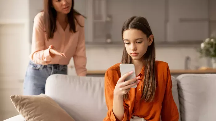 Digitális házirend: tippek a békésebb családi élethez