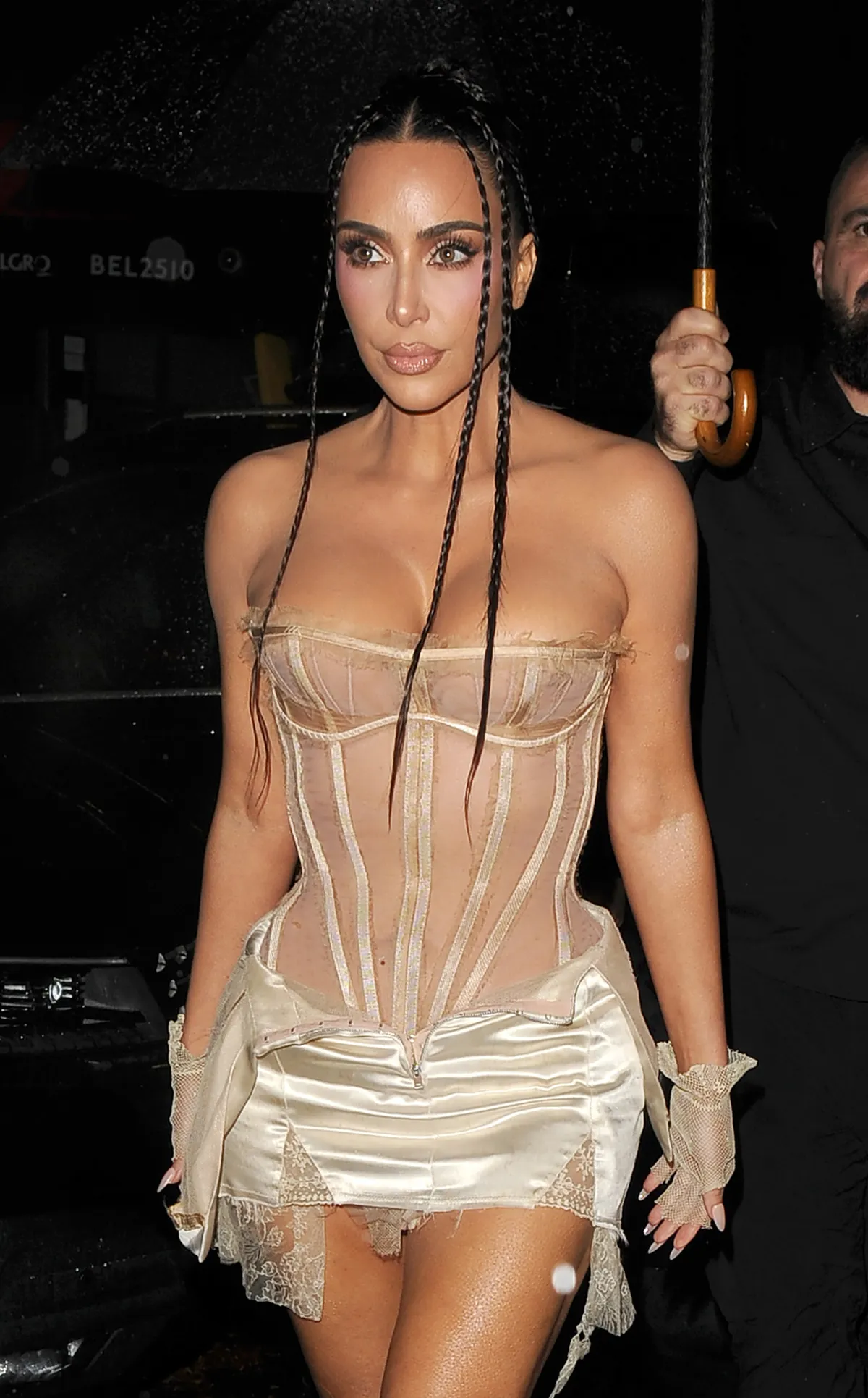 Kim Kardashian-nek orvosai tanácsára csökkentenie kell a stresszt az életében