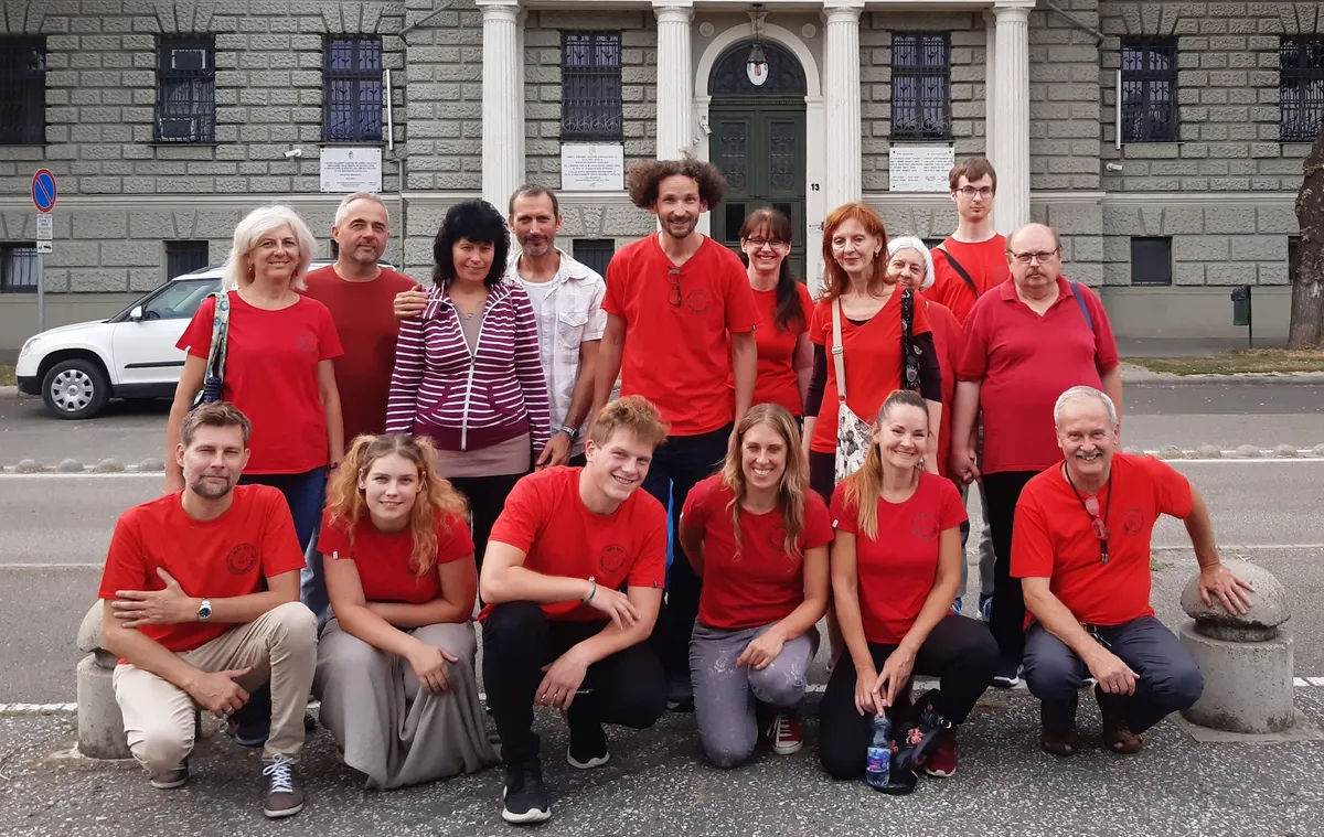 A Mécses Szeretetszolgálat tagjai, akik karácsonykor is foglalkoznak az elítéltekkel.