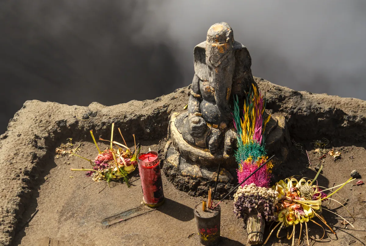 Ganesha oltára a jávai Bromo vulkán kalderáján