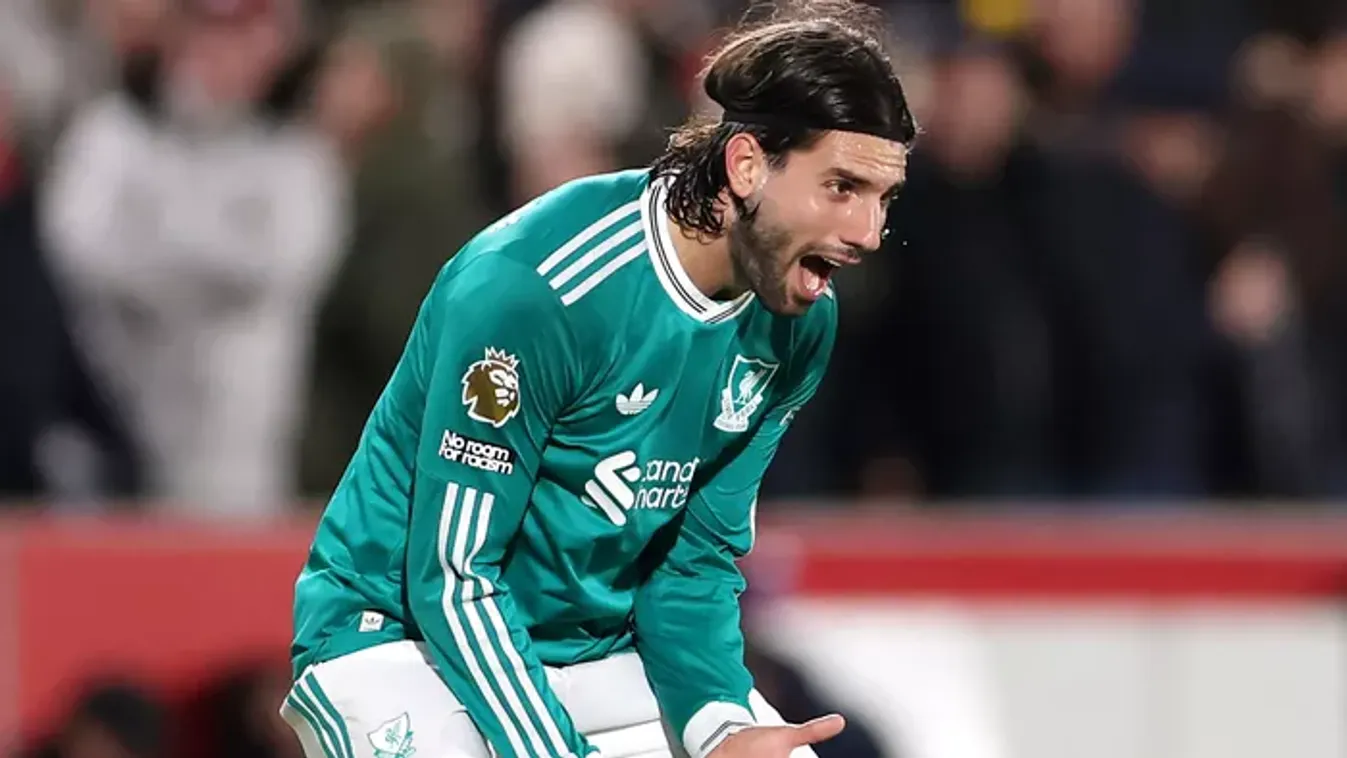 Arne Slot teljesen megőrült? Már Szoboszlai is veszélybe került