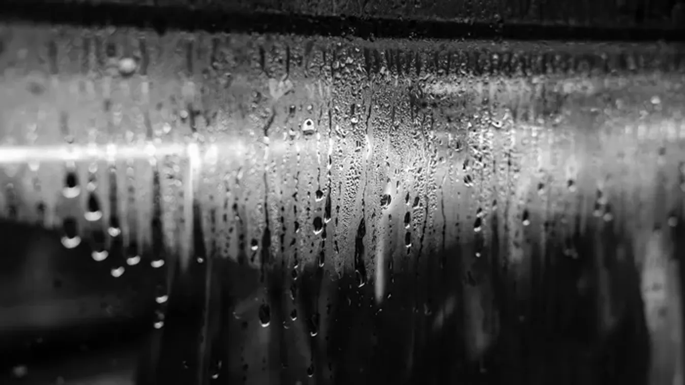 Miért párásodik be az ablak minden reggel? Így szabadulj meg a párától a lakásban