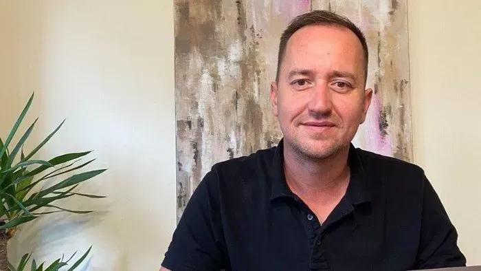 Álhírbotrány: íme, a testbeszéd szakértője, Fehér Attila
