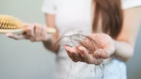 Folyton fáradt vagy és hullik a hajad? Lehet, hogy vashiányos vagy