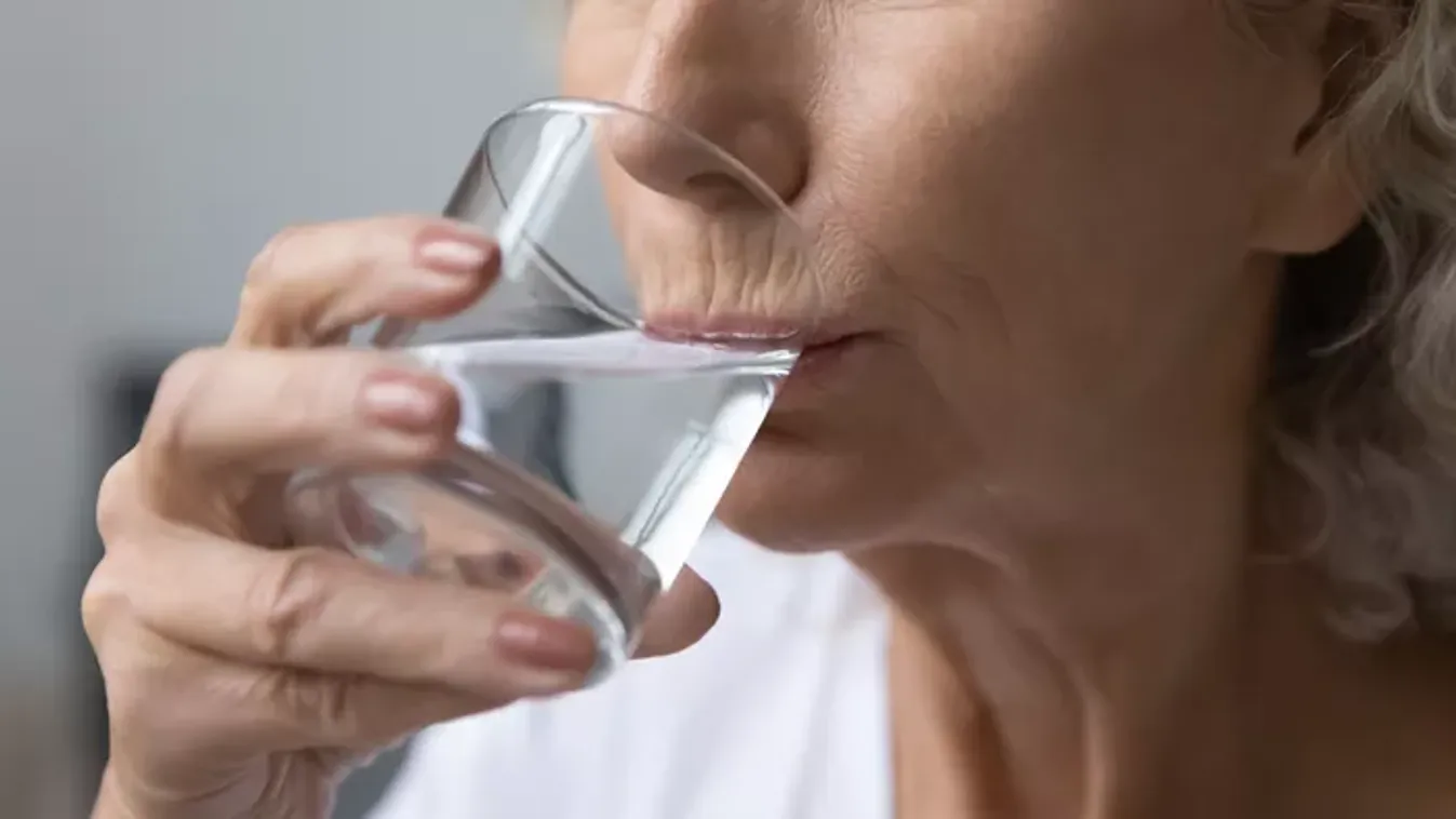 Amikor a tested jelez, hogy elfogyott a víztartalék: ezek a kiszáradás tünetei