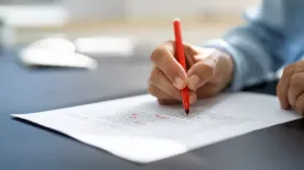 Hatalmas helyesírási kvíz: 10 szó, amit mindenki rosszul ír – Te tudod melyik a helyes változat?