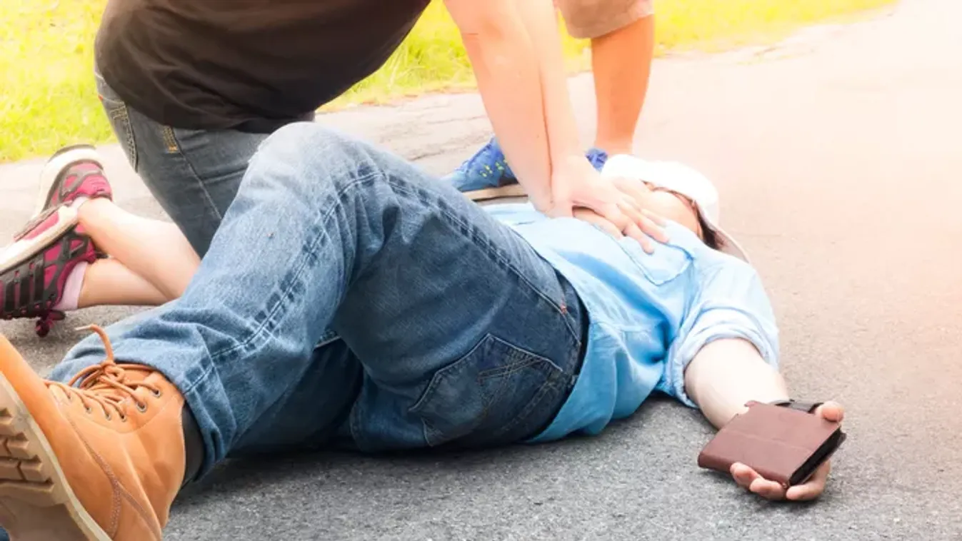Újraélesztés kvíz: Te tudod, mit kell tenned, ha valaki összeesik melletted?