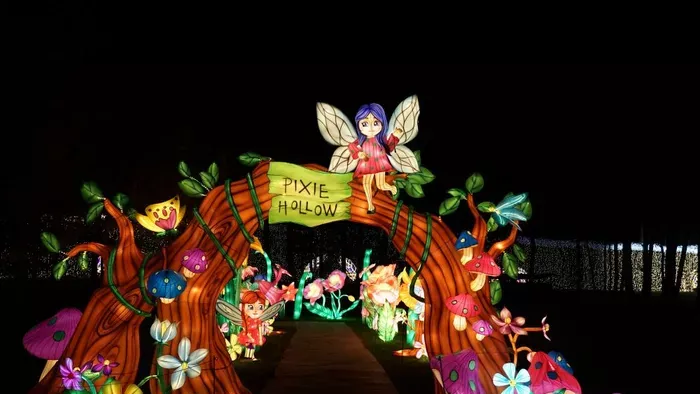 Mesebeli Garden of Lights Pán Péter fénykiállítás és drón-show Budapesten!