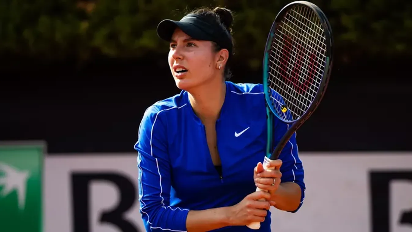 Falatnyi bikiniben mutatta meg hatalmas melleit a dögös teniszezőnő