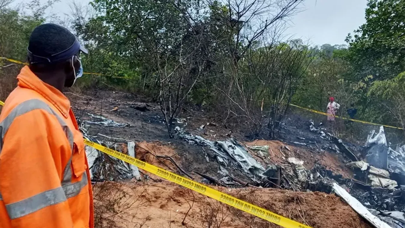Kenyai repülőgép-baleset: háromszázzal csapódott a földbe a magyar turistákkal a Cessna