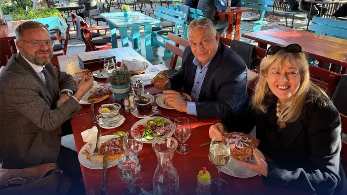 Orbán Viktor megérkezett a Harcosok Klubja edzőtáborba