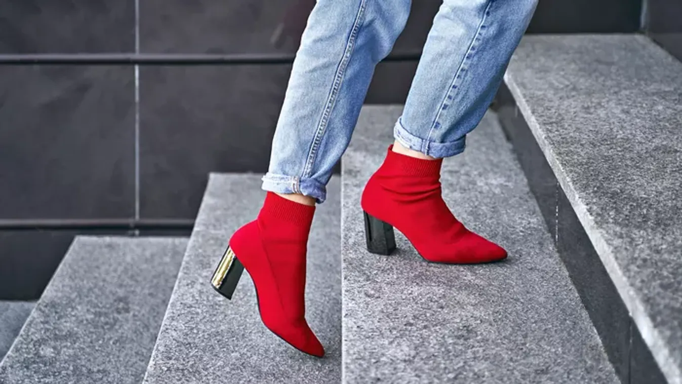 Maradj nőies és komfortos – 3 kényelmes magassarkú csizma, amiben egész nap stílusosan menetelhetsz