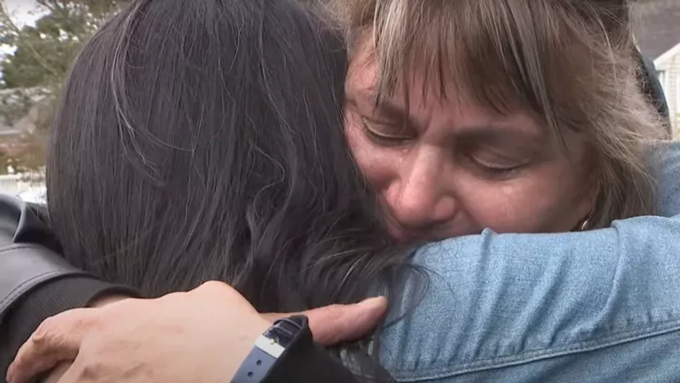 Csecsemőként rabolták el: 41 év után először ölelhette át édesanyját
