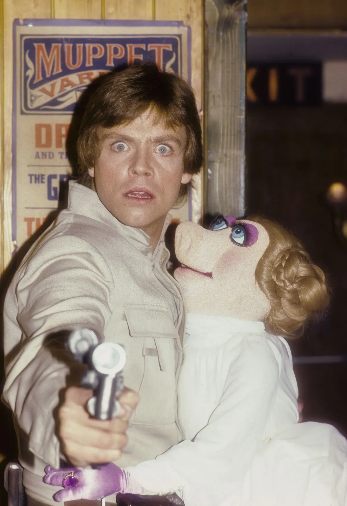 Luke Skywalker és Miss Röfi mint Leia hercegnő (Fotó: Lynn Goldsmith)