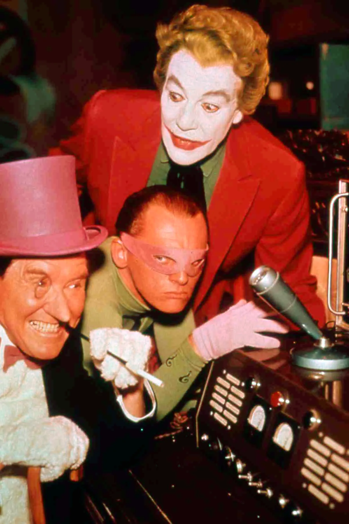 'Batman' TV Stills