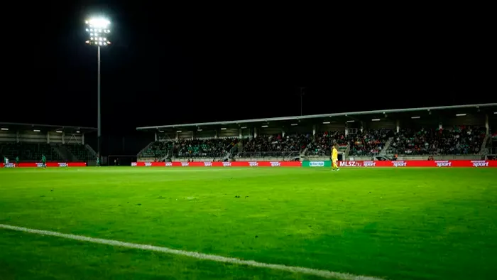 Dráma az NB I-ben, megfagyott a levegő a stadionban