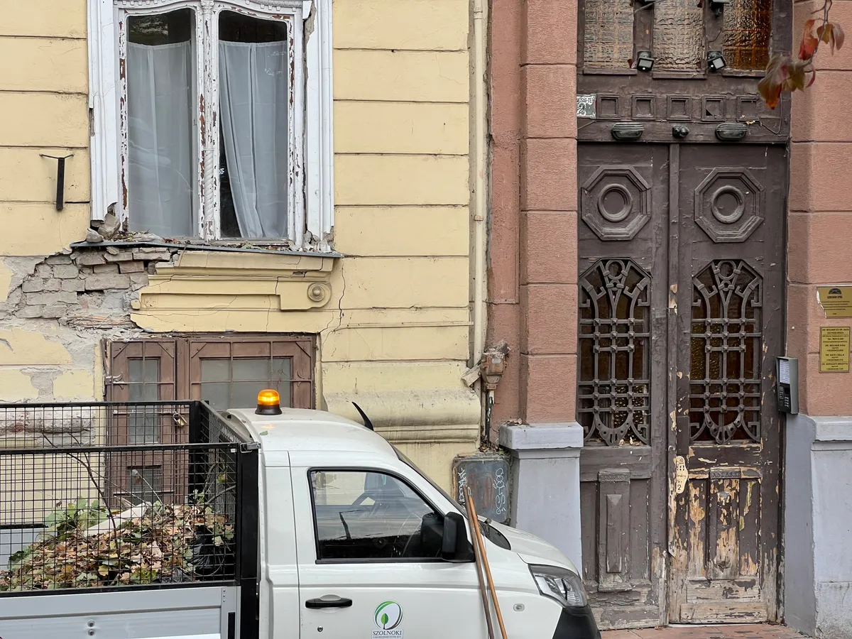 Az iskola fala a szolnoki buszbaleset után - hihetetlen, hogy nem történt tragédia