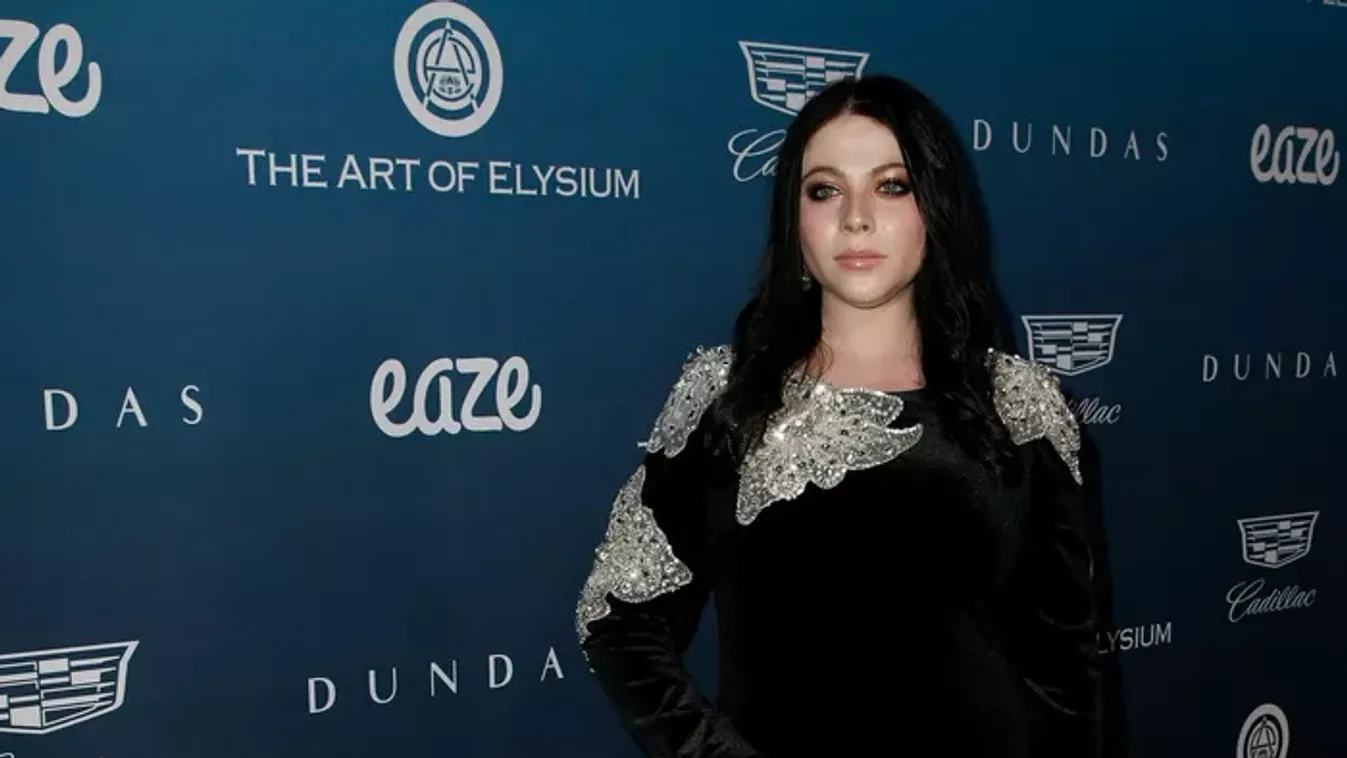 A Gossip Girl sztárja 40 éves lenne – Michelle Trachtenberg ma ünnepelné születésnapját – galéria