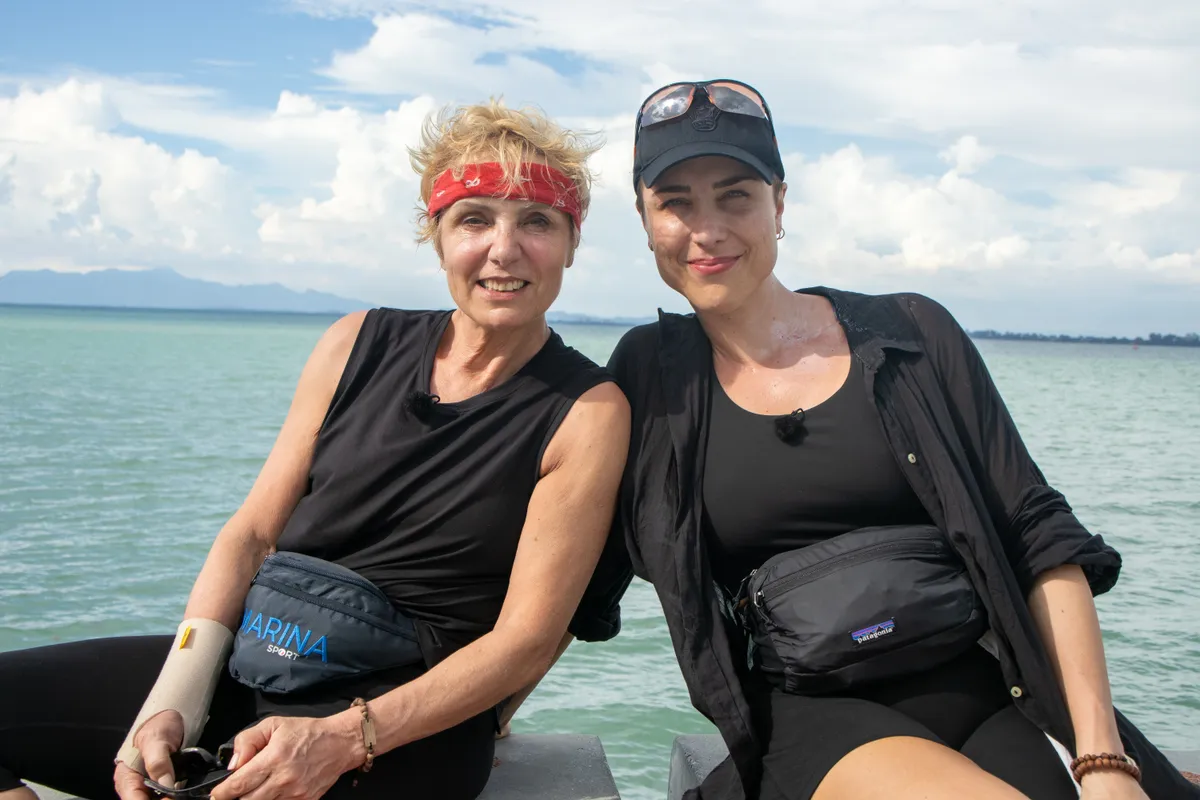 Tallós Rita és Barbinek Paula az Ázsia Expresszben  