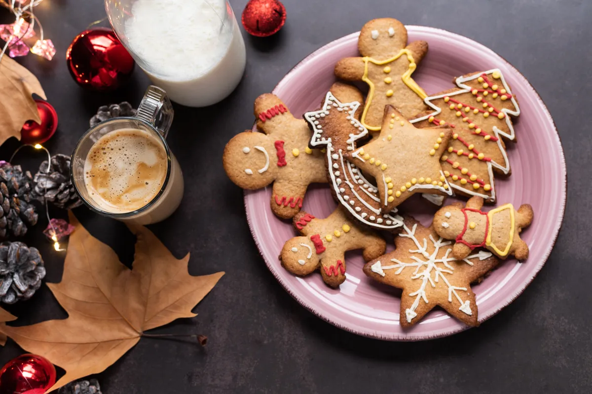 Karácsonyi gasztrotúra szépen tálalt mézeskalács