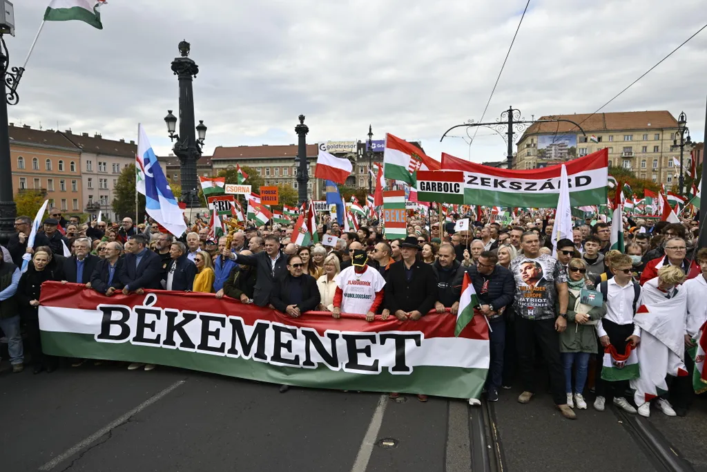 békemenet, október 23 2025
