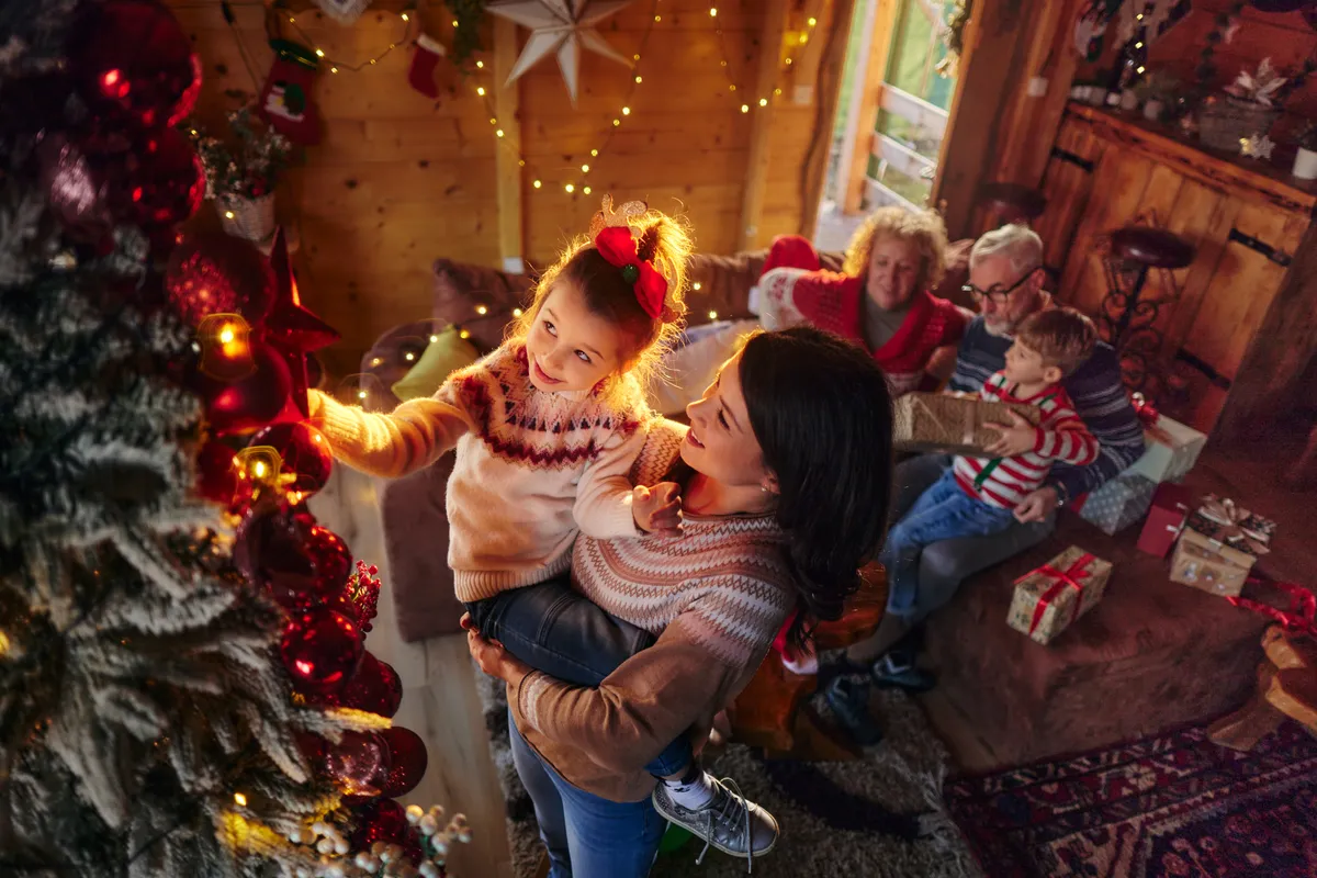 A karácsony szelleme jelen van a családi körben