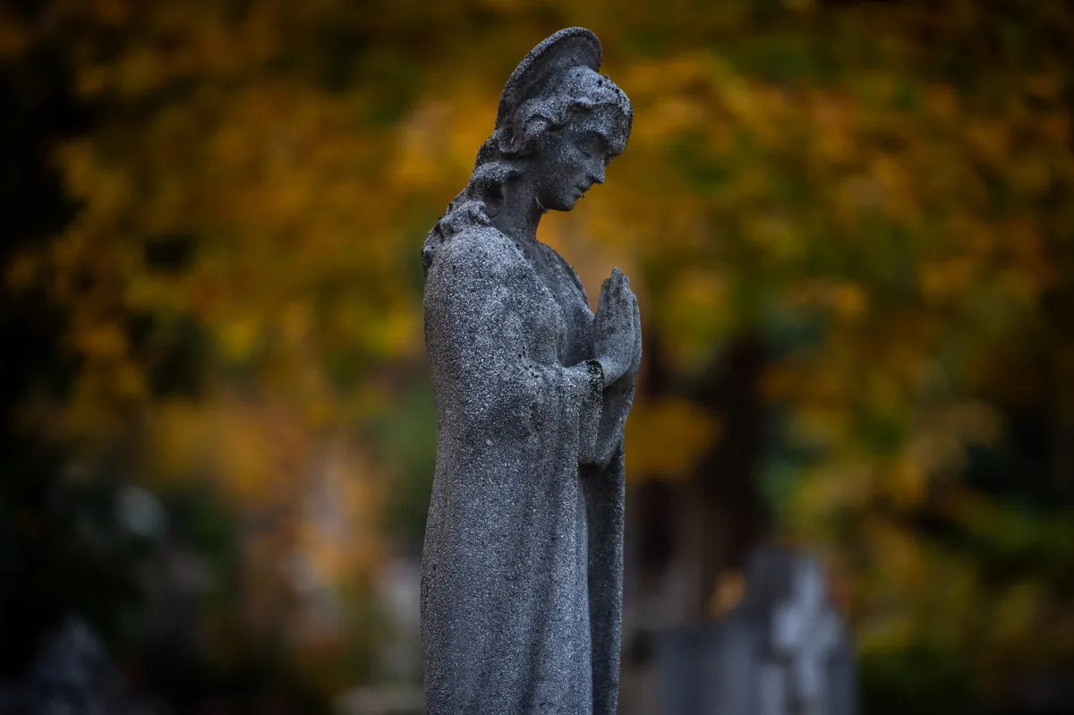 Magyarország temetői ősszel