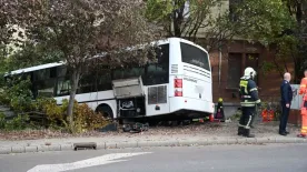 Szolnoki buszbaleset: megszólaltak a mentők, huszonhárman sérültek meg