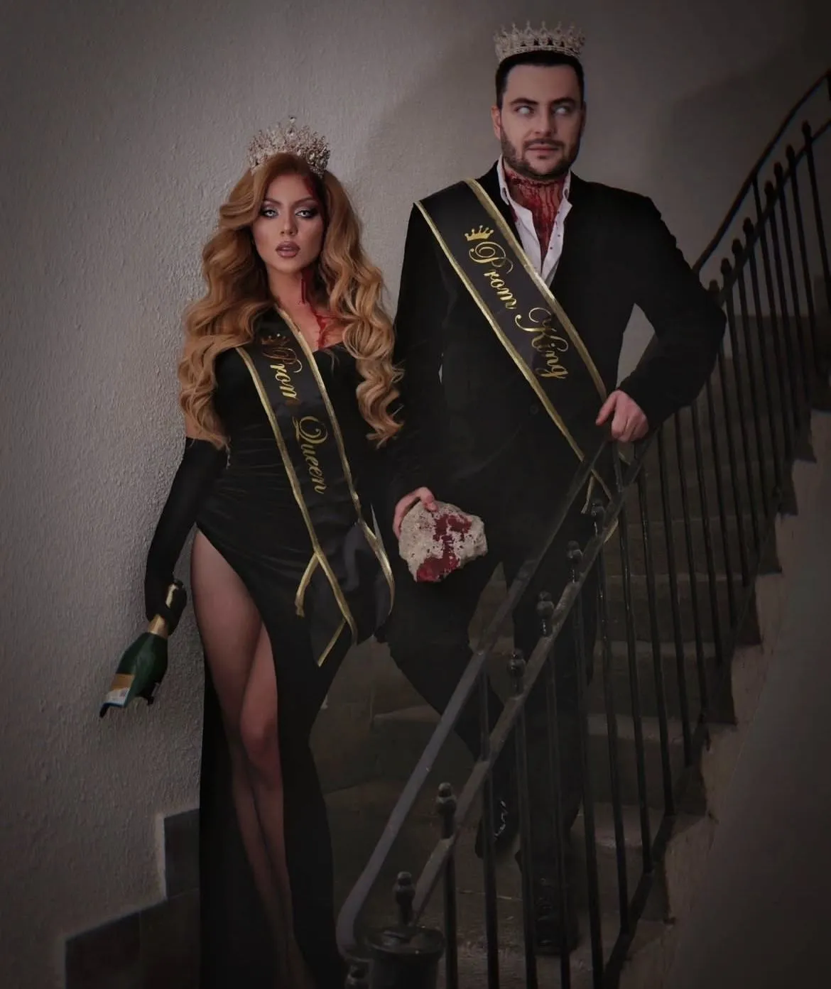 Halloween jelmezben Tolvai Reni