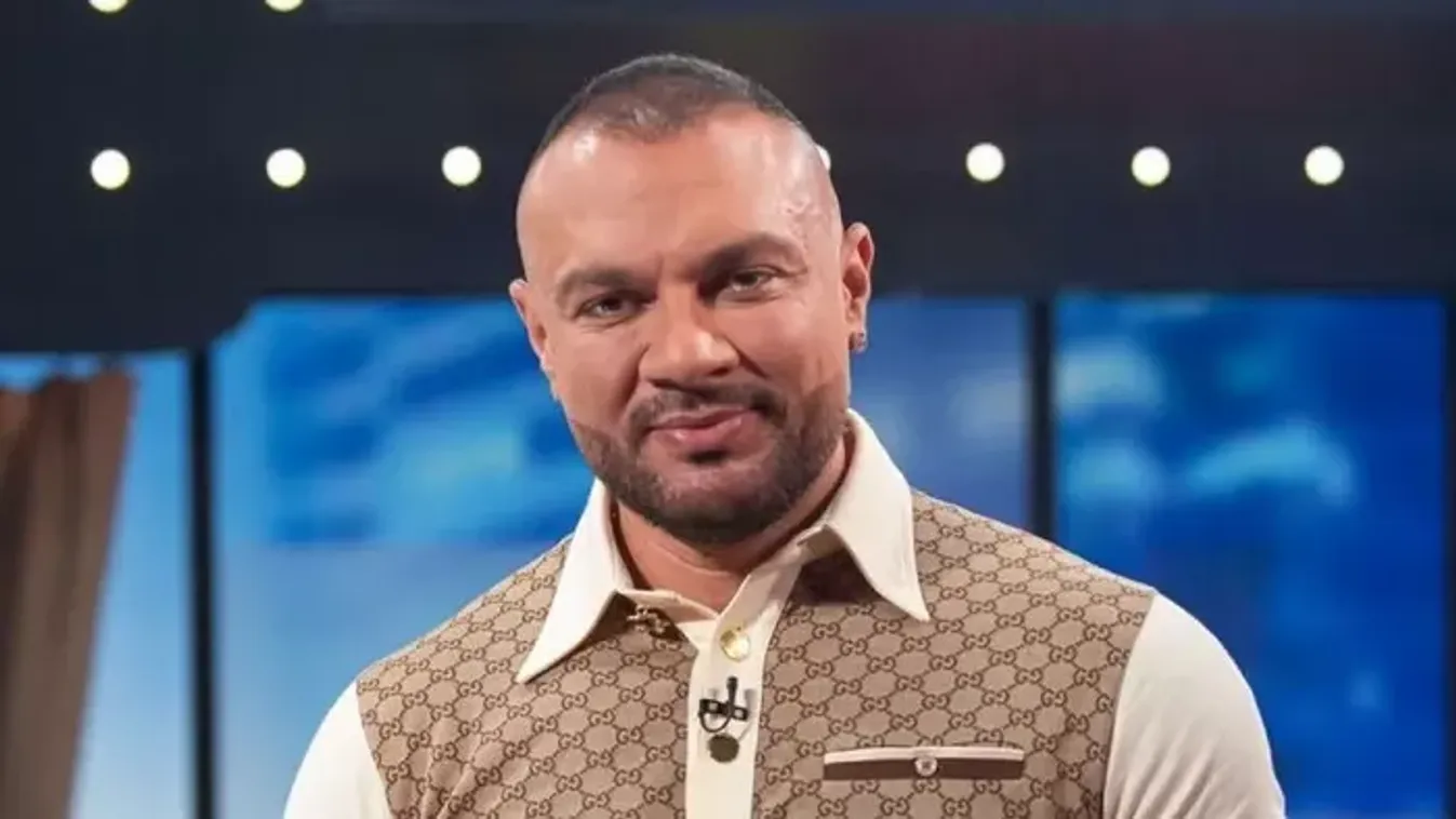 Ez mi volt? Gáspár Laci rögtönzött koncertjén röhög az internet – VIDEÓ