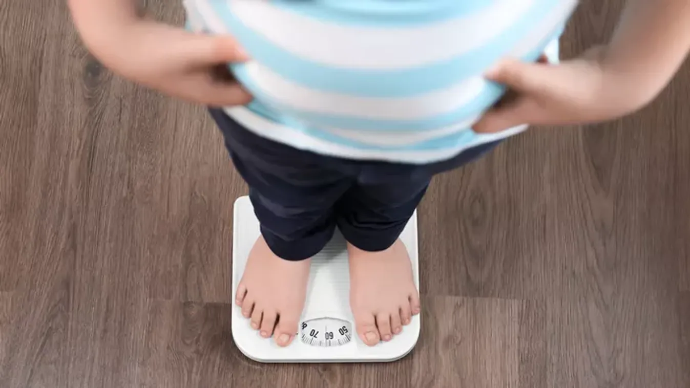 Az osztály előtt mérik le a gyerekeket – a szégyen évekre velük marad