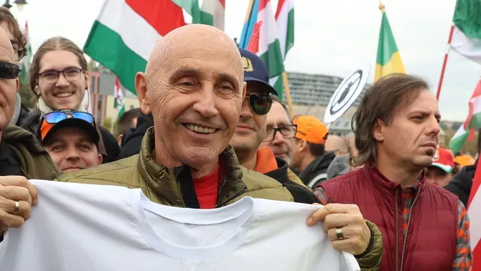 Pataky Attila: "Világháborúk helyett világboldogságot"
