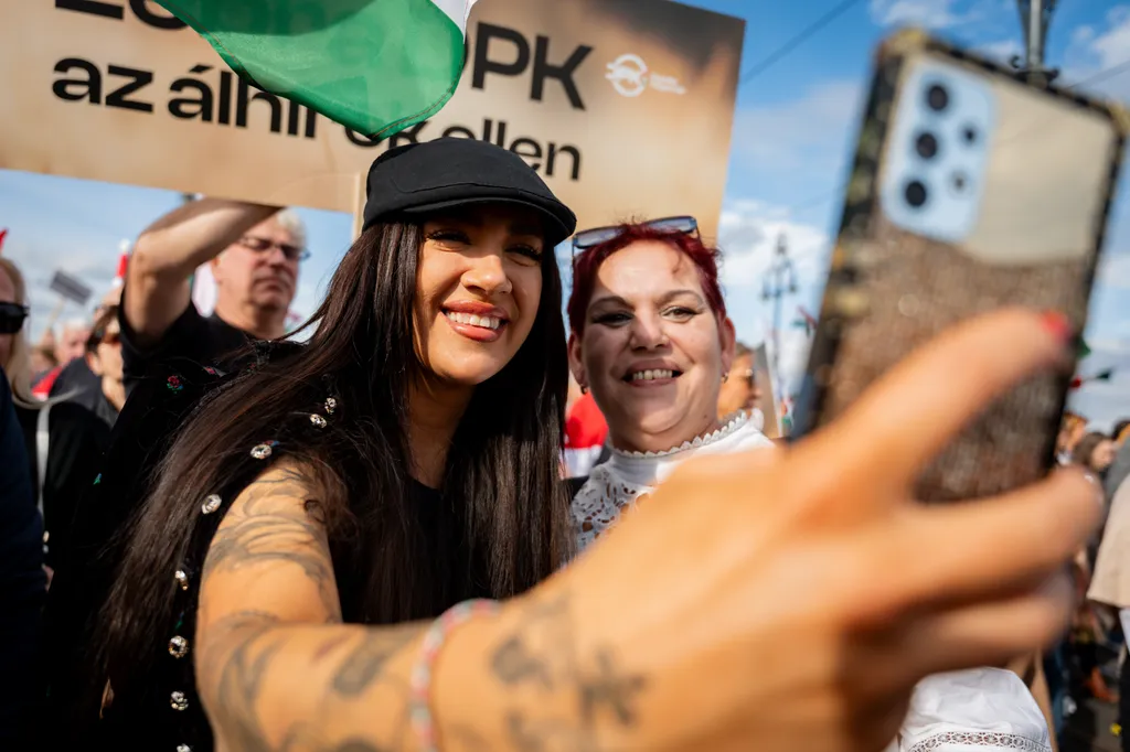 Békemenet október 23 2025