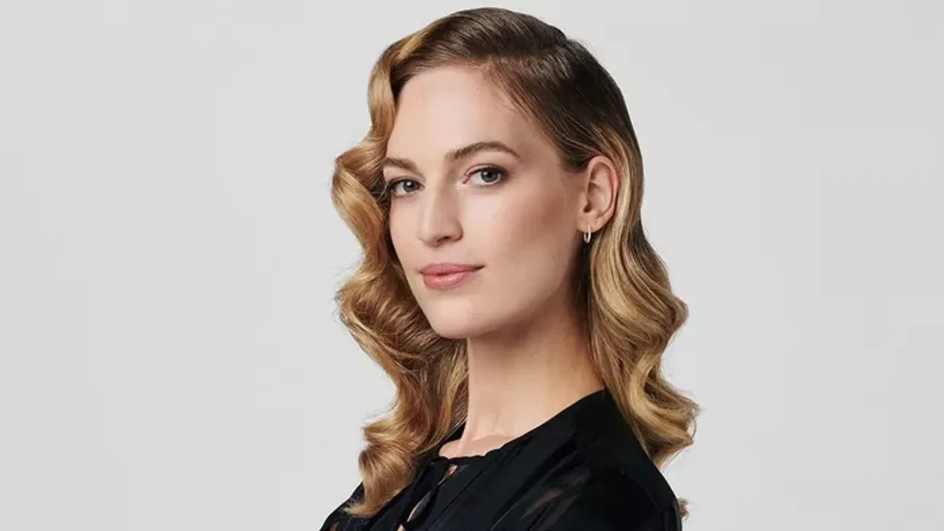 Bikiniben fotózták a Next Top Model Hungary gyönyörű zsűritagját, Axente Vanessát