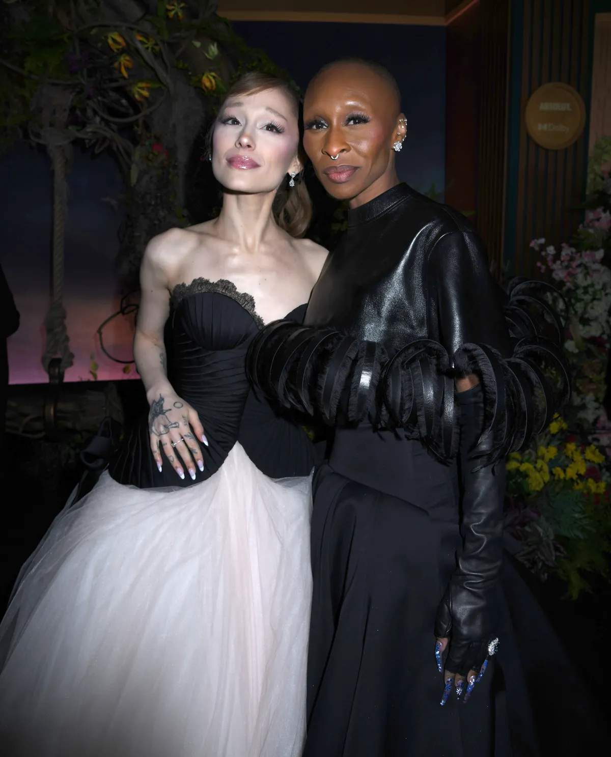 Ariana Grande már több sajtó programot is lemondott Cynthia Erivo egészségügyi problémái miatt