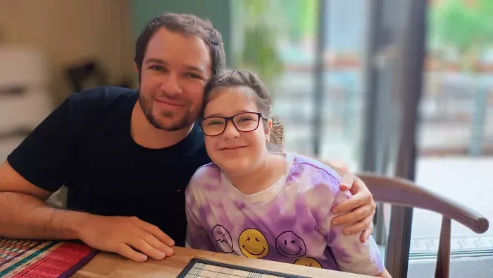 „Két helyen tört el Lívia combcsontja az orvos kezében”