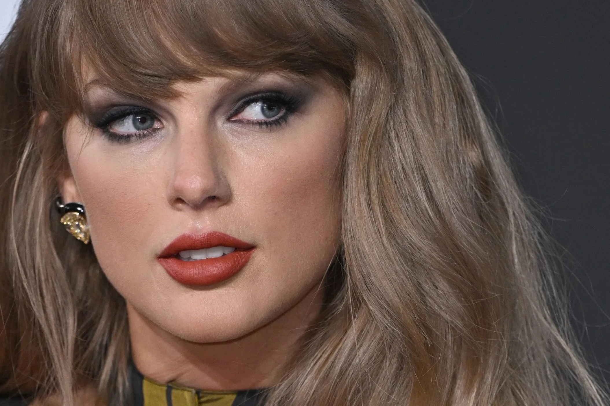 Taylor Swift 2 millió dollárral többet költ a védelmére