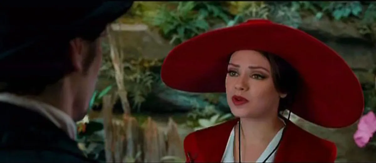 Mila Kunis Theodora szerepében az Óz, a hatalmas című fimben.