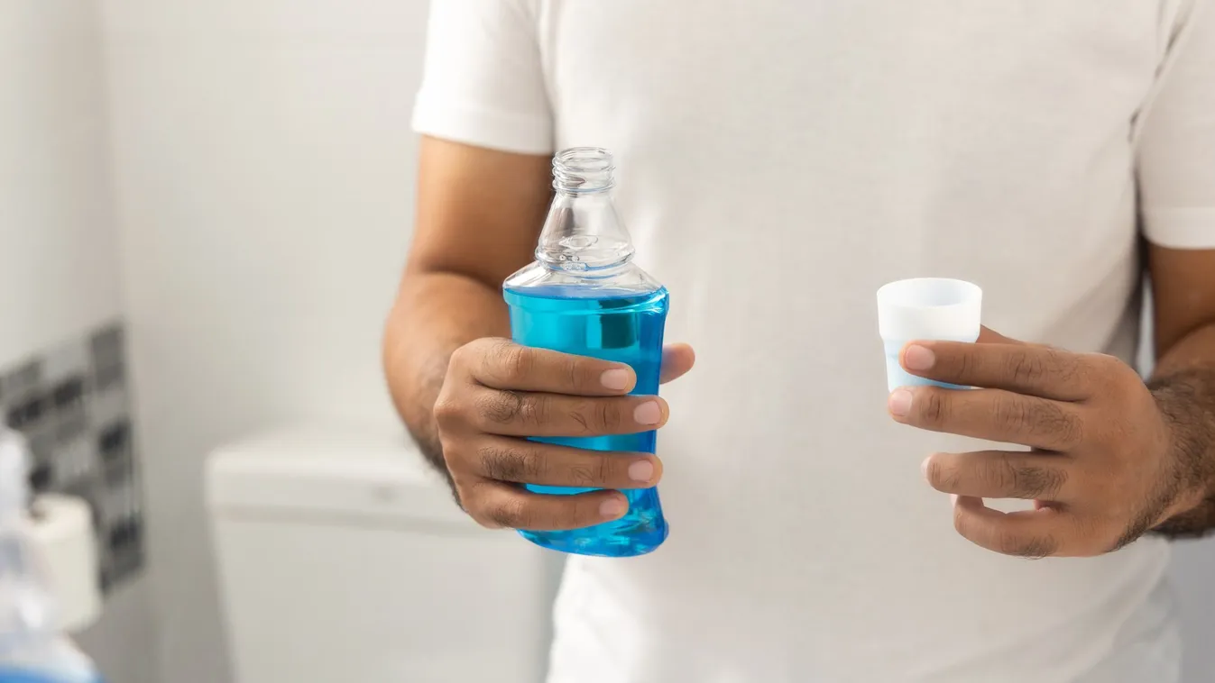 Mosógép tisztítása szájvízzel