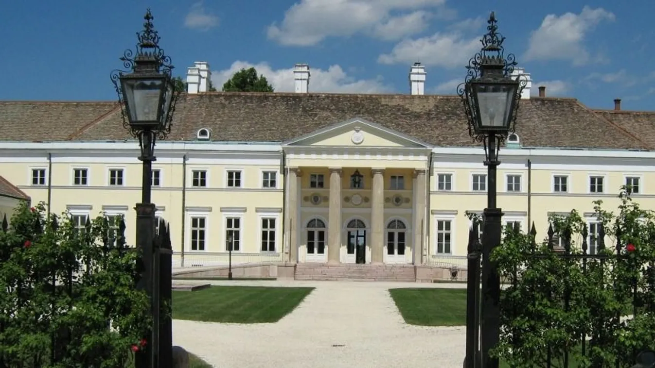 A csákbvári Esterházy kastély