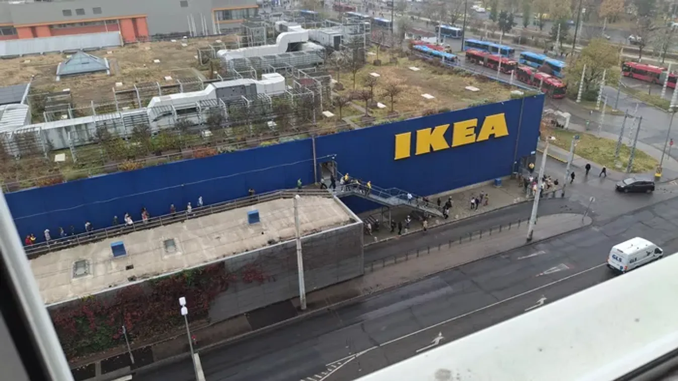 Pánik az Örs vezér téri IKEA-nál, mindenkinek el kellett hagyni az épületet
